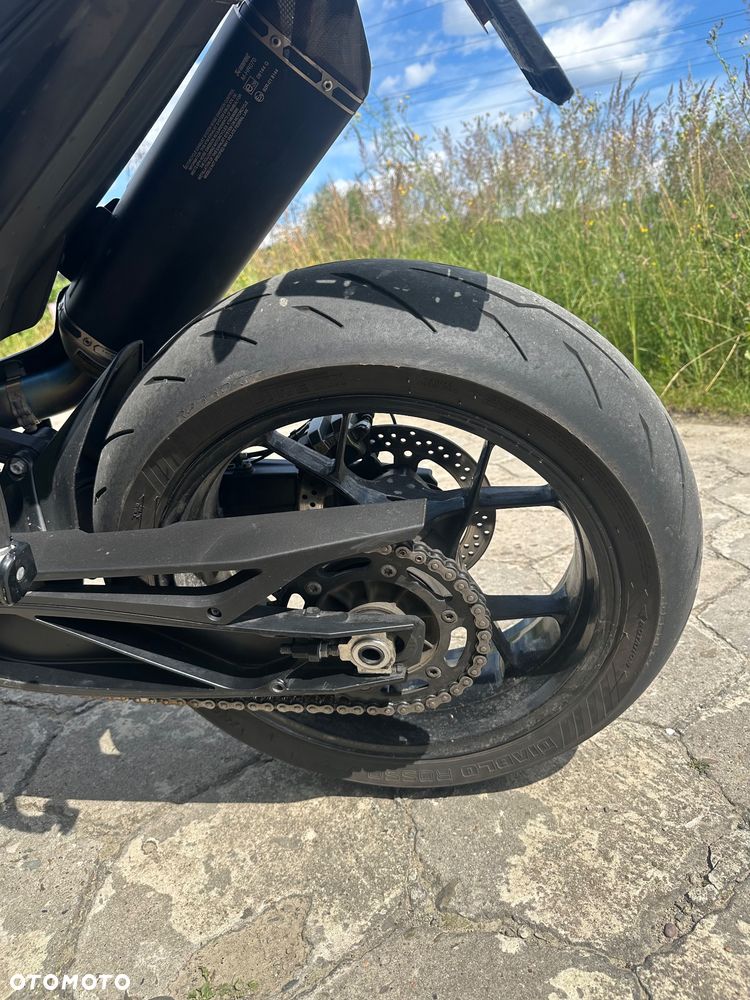 KTM DUKE 890 - 17