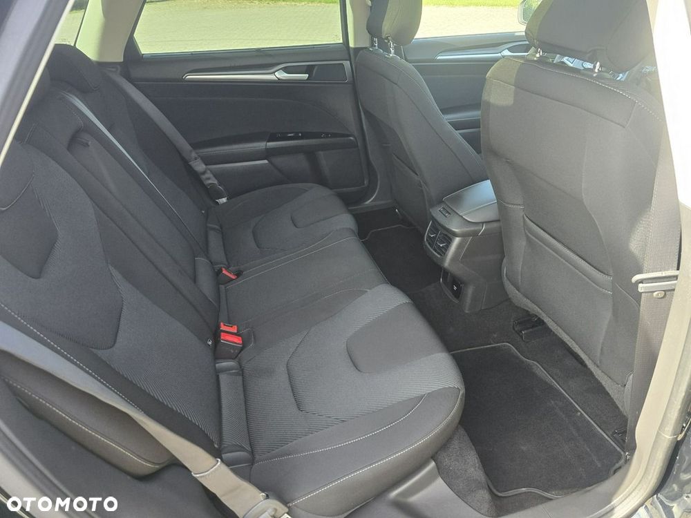 Ford Mondeo - 22