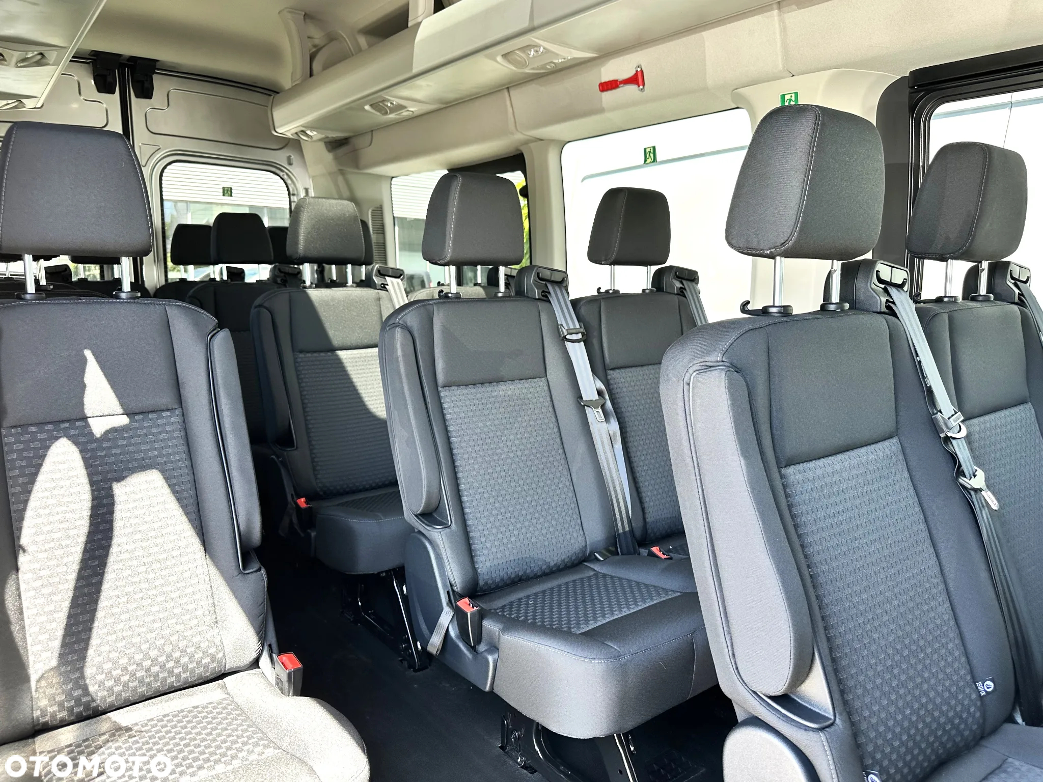 Ford Transit - 12