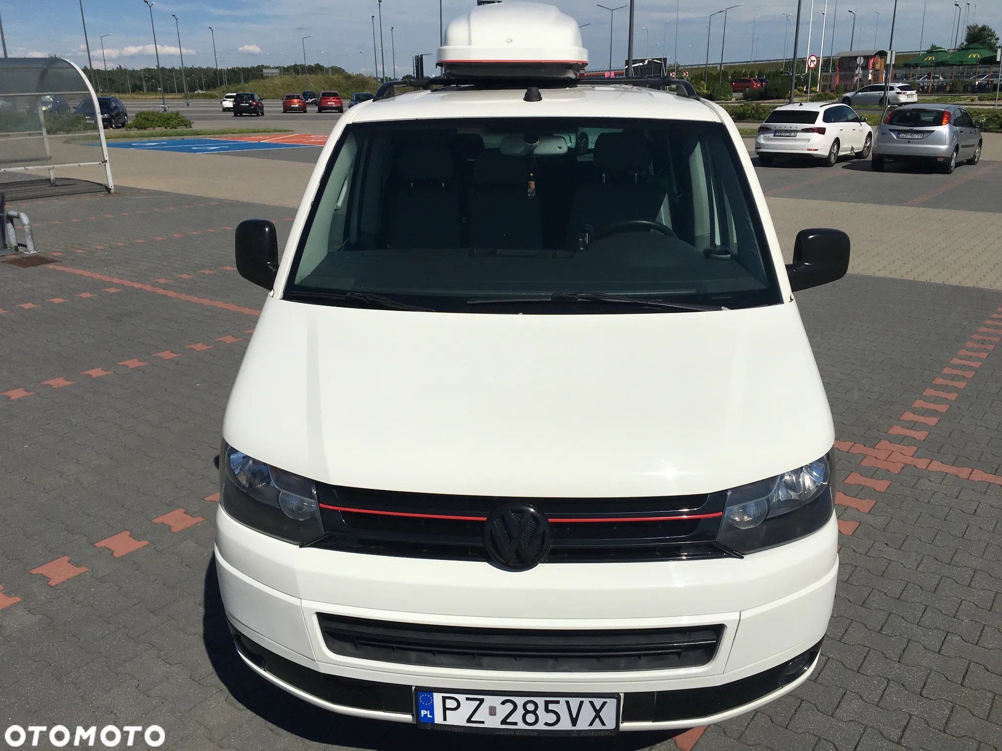 Volkswagen Caravelle - 3