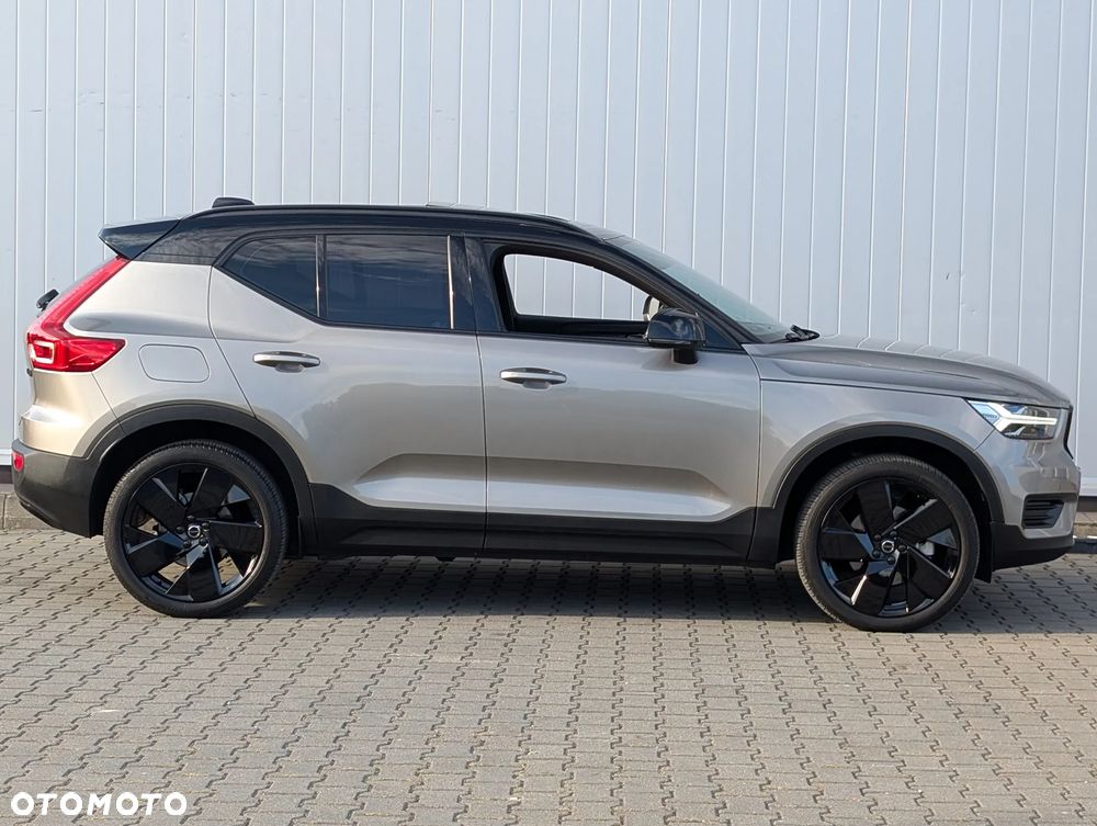 Volvo XC 40 B4 B AWD R-Design - 17
