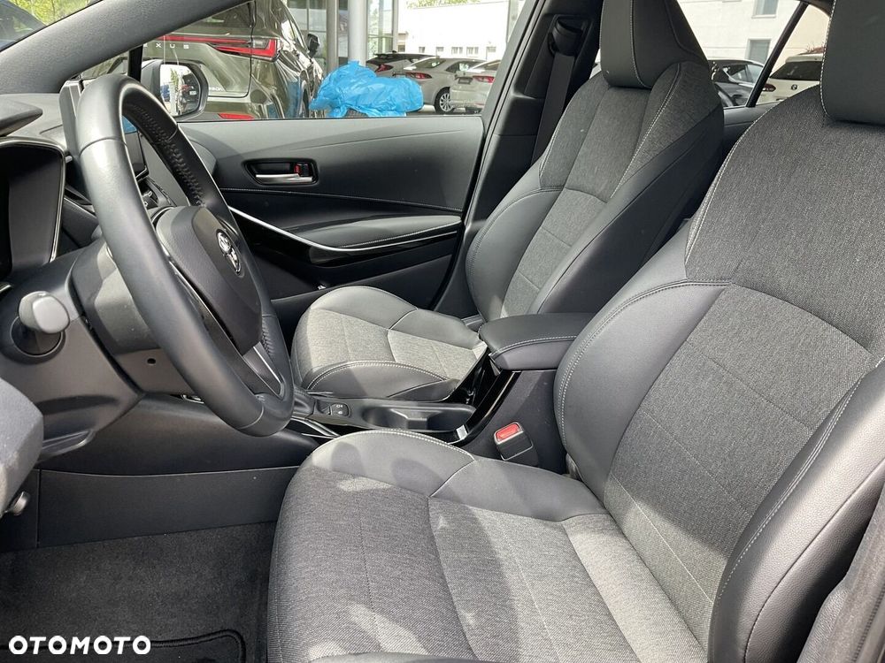Toyota Corolla - 15