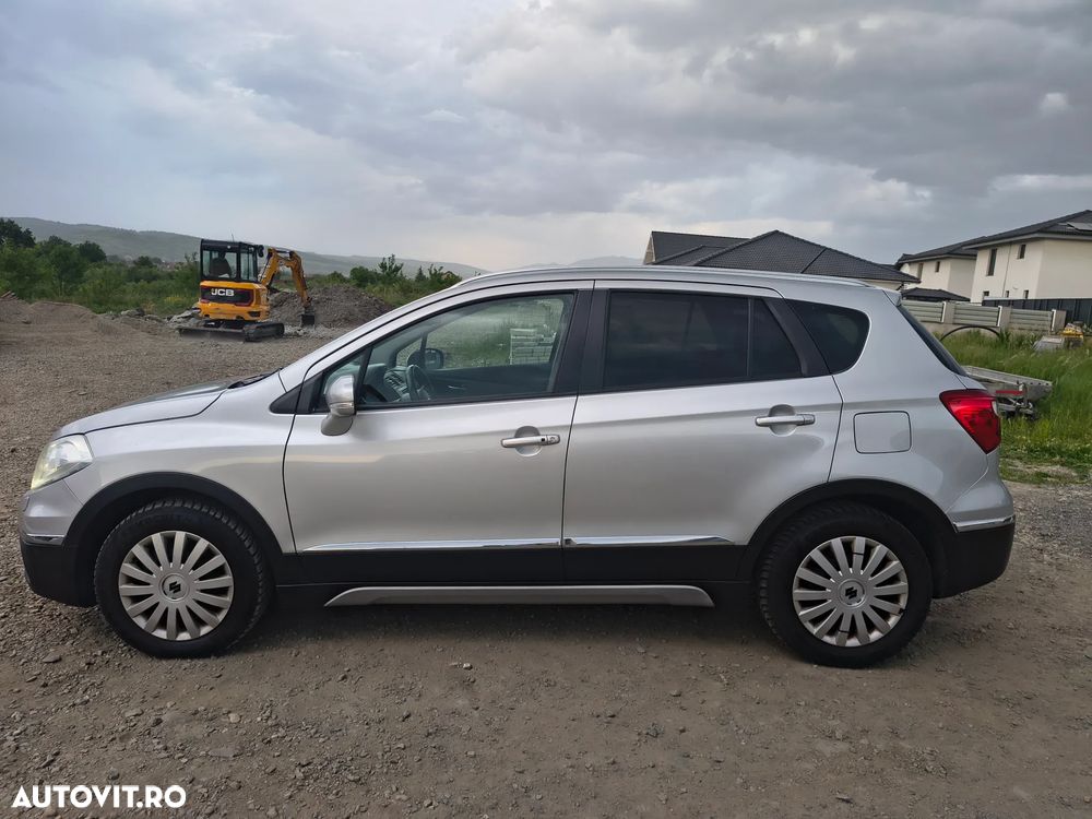 Suzuki S-Cross 1.6 DDIS Allgrip Comfort+ - 11
