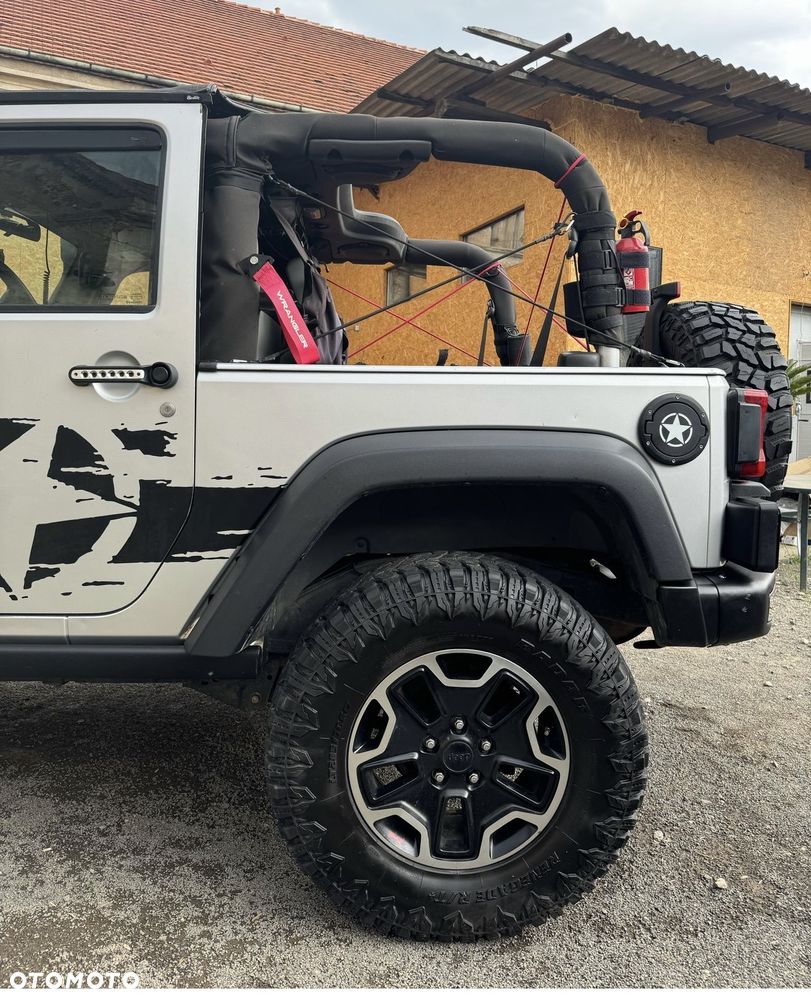 Jeep Wrangler - 12