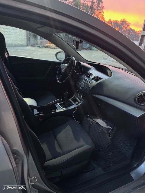 Mazda 3 MZ-CD 1.6 Sport - 6