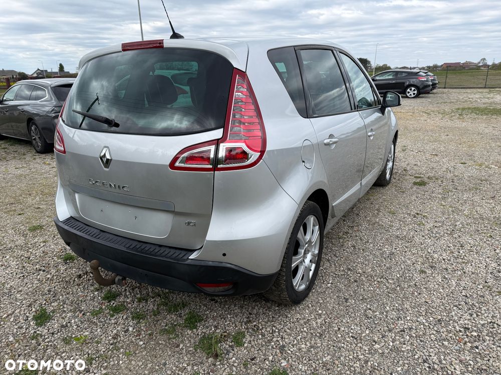 Renault Scenic 2.0 dCi FAP Privilege - 6