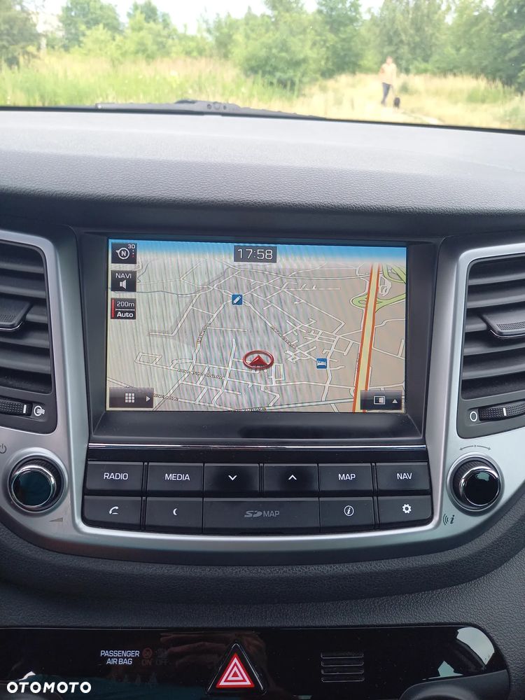 Hyundai Tucson 1.7 CRDI BlueDrive Style 2WD - 11