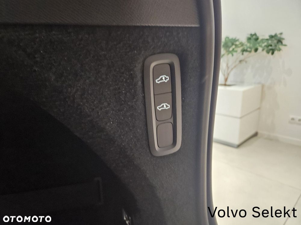 Volvo XC 90 - 40