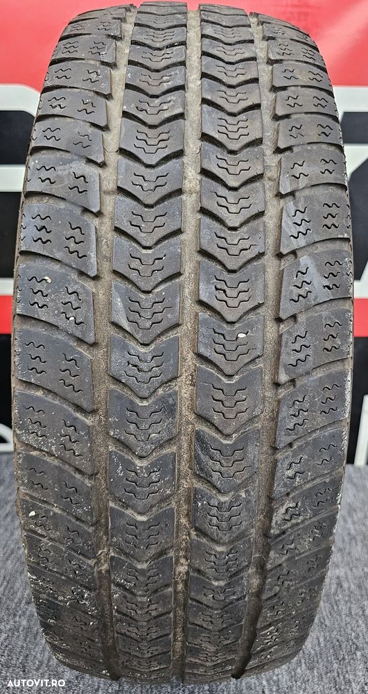 Anvelope Iarna / 2 Buc. Cauciucuri De Iarna 205-65-16''C M+S - 4