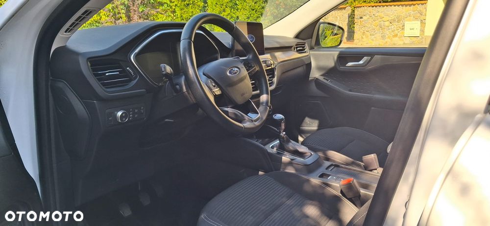 Ford Kuga 2.0 EcoBlue mHEV FWD Titanium - 9
