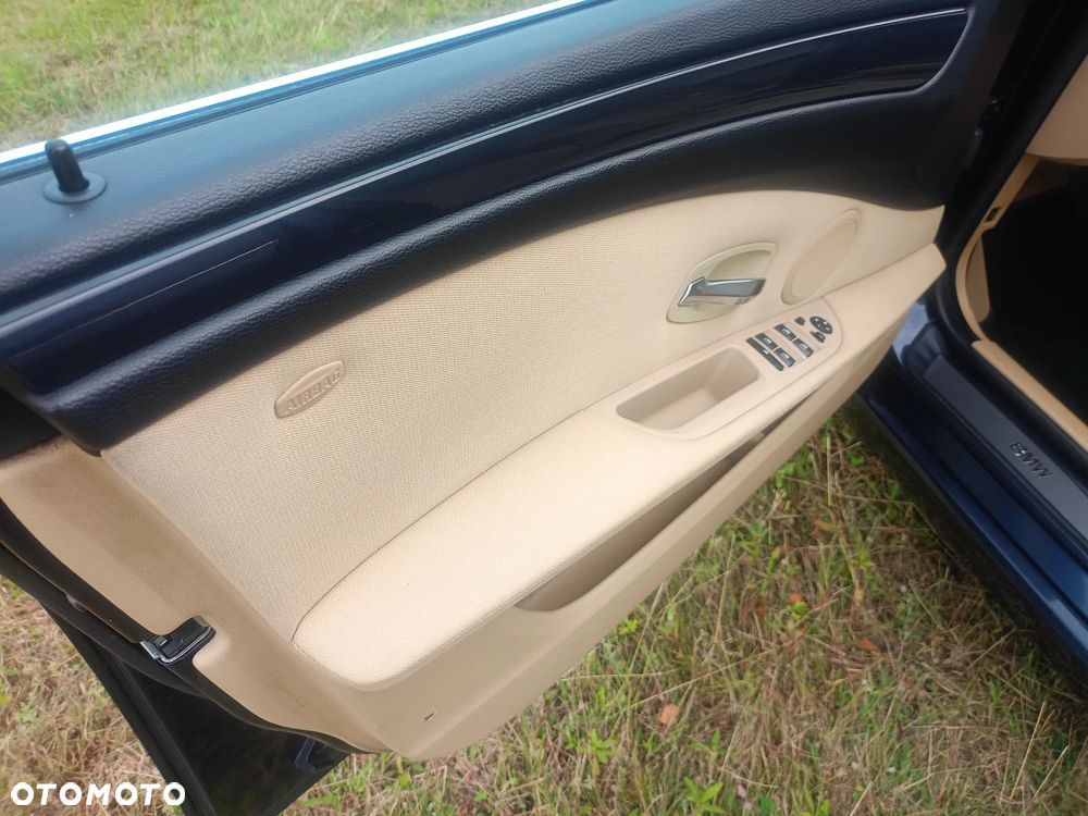 BMW Seria 5 520d Touring - 5