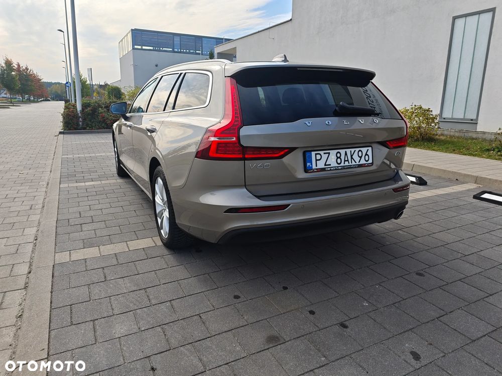 Volvo V60 D3 Drive-E Momentum - 9