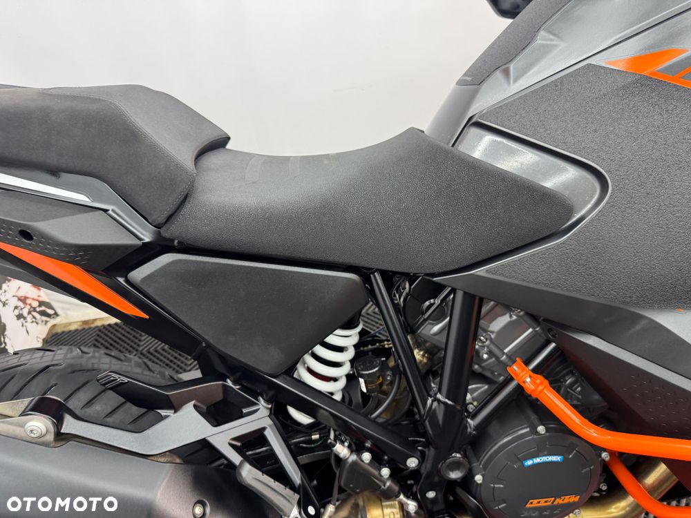 KTM Super Adventure - 31