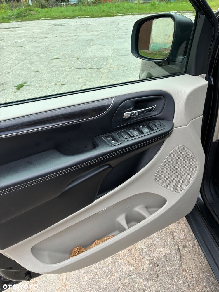 Chrysler Town & Country 3.6 Touring - 20