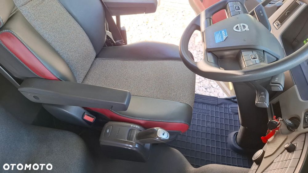 Volvo FM 330* 4x2 *+ DŻWIG KRAN HDS ATLAS 135.2  WYSÓW 9.8m* Kran* Sterowanie manualne* Skrzynia 5.6m* 293000km - Wyjątkowo zadbany* z NIEMIEC - 16