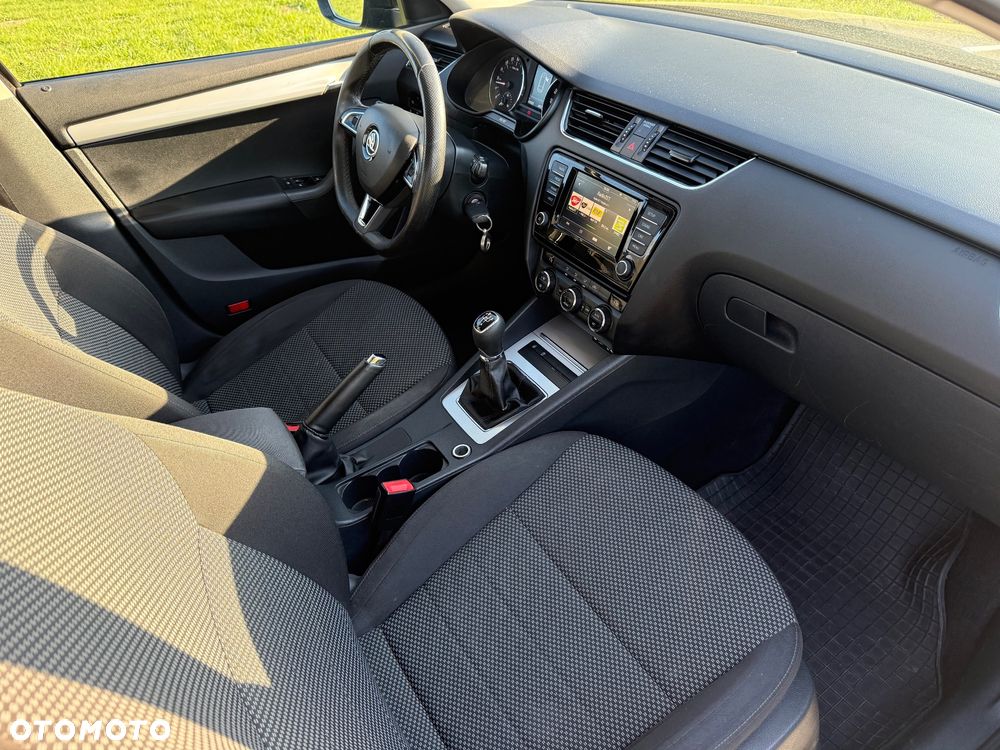 Skoda Octavia 1.6 TDI Edition - 14
