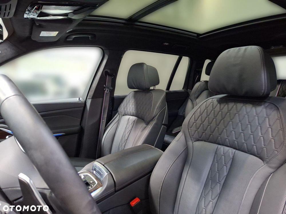 BMW X7 - 13