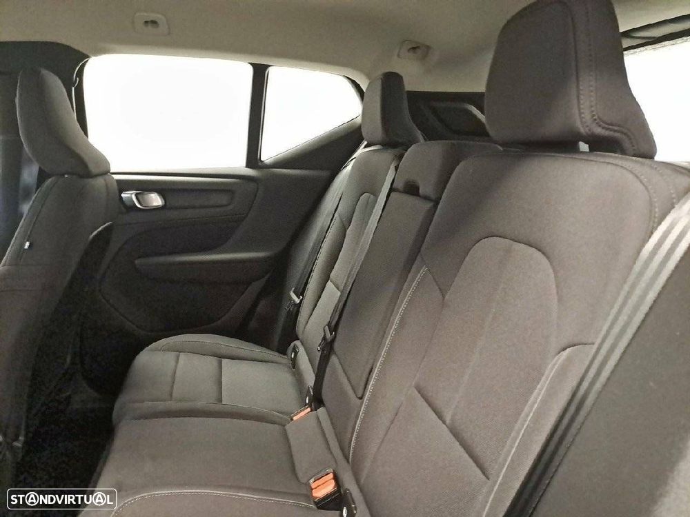 Volvo XC 40 1.5 T2 Momentum Plus Geartronic - 10