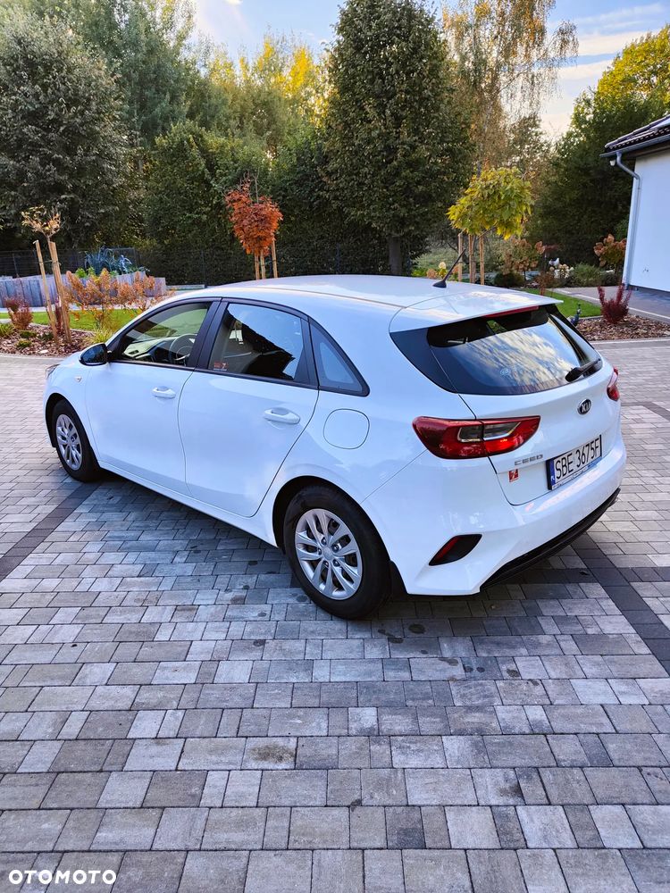 Kia Ceed 2018 photo 4