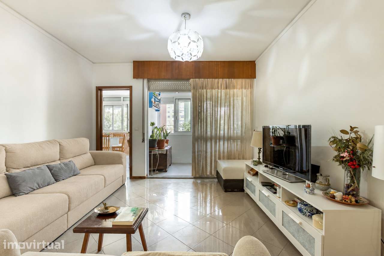 T3 c/ 120 m², Marquise e Arrecadação / Santo António dos Cavaleiros - Grande imagem: 5/24