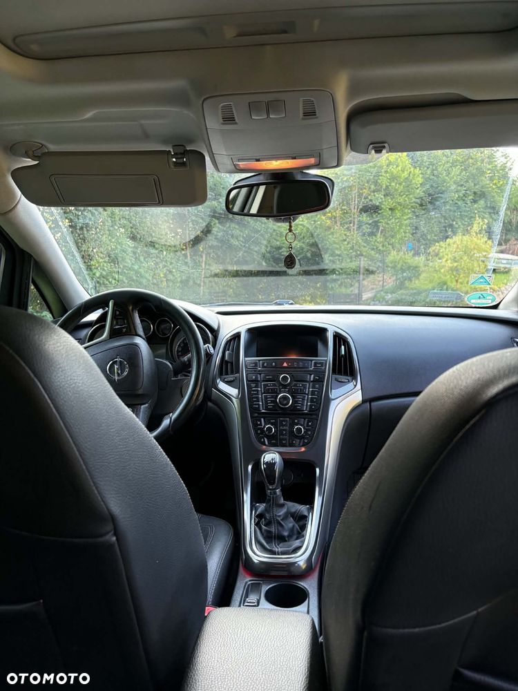 Opel Astra 1.4 T Cosmo S&S - 14