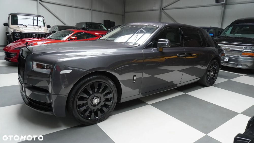 Rolls-Royce Phantom Standard - 13