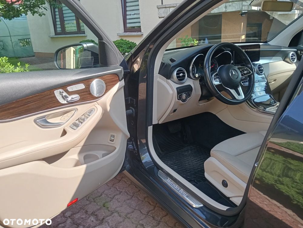 Mercedes-Benz GLC 300 4Matic 9G-TRONIC - 16
