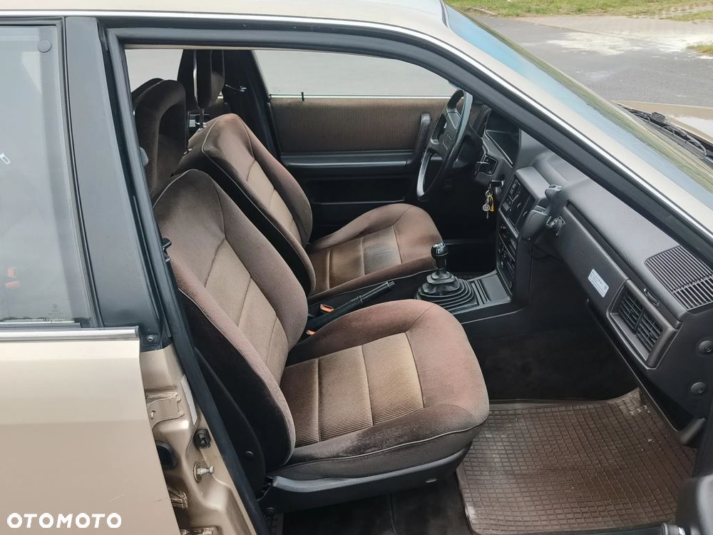 Audi 100 Avant 2.0 - 8