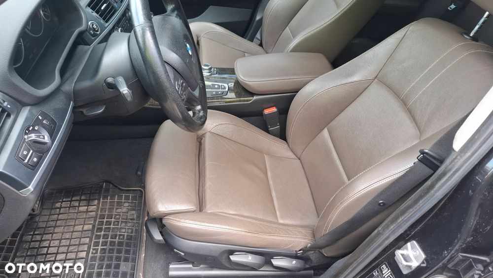 BMW X3 xDrive20d - 8