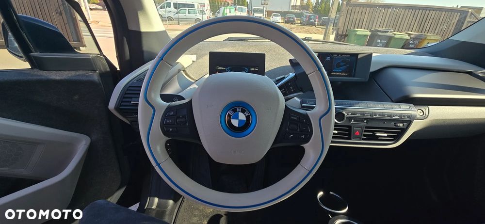 BMW i3 (60 Ah) - 15
