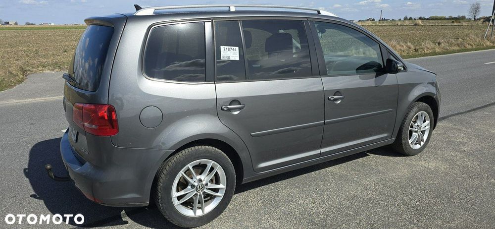 Volkswagen Touran - 6