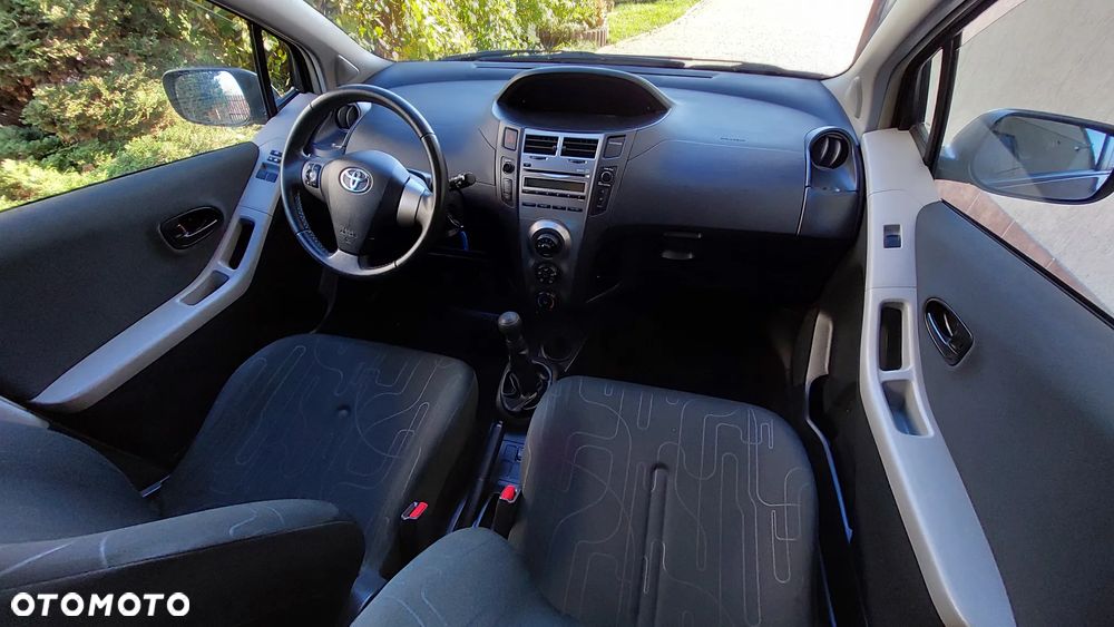 Toyota Yaris 1.0 Sol - 15