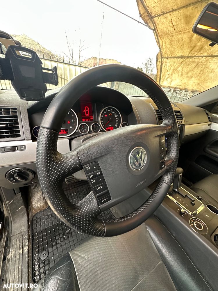 Volkswagen Touareg - 24