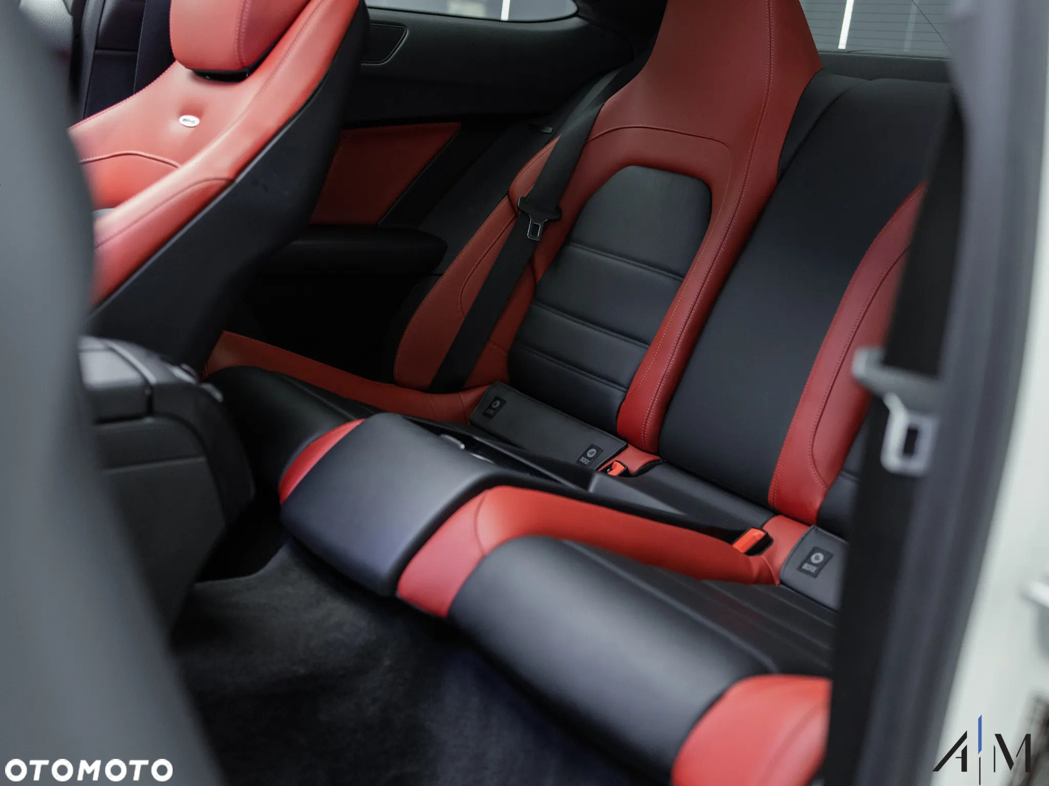 Mercedes-Benz Klasa C 63 AMG Coupe AMG SPEEDSHIFT MCT AMG Performance Package - 24