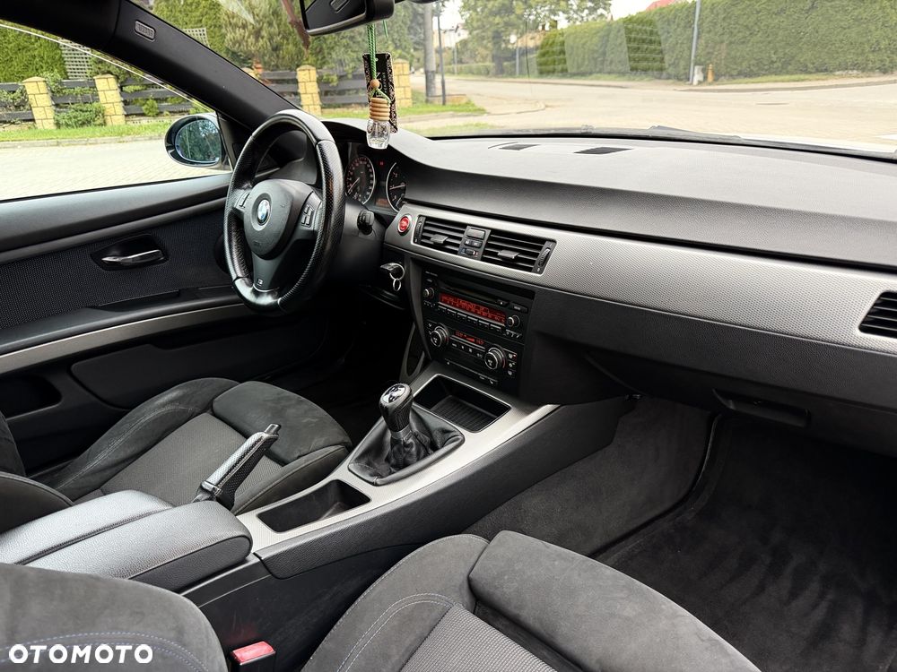 BMW Seria 3 320i - 18