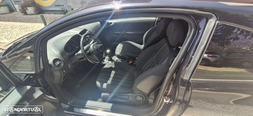 Opel Corsa 1.4 - 38