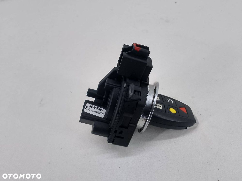 STACYJKA VOLVO V50 30768036 1.6 D - 4