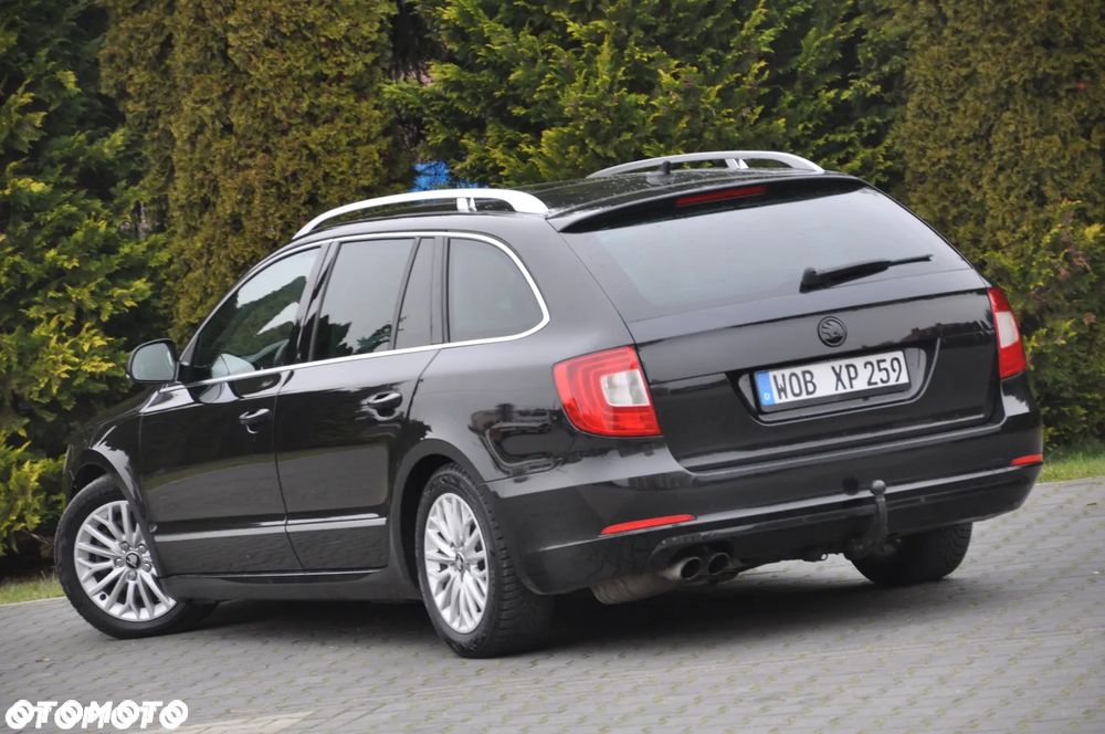 Skoda Superb 2.0 TDI DSG Exclusive - 23