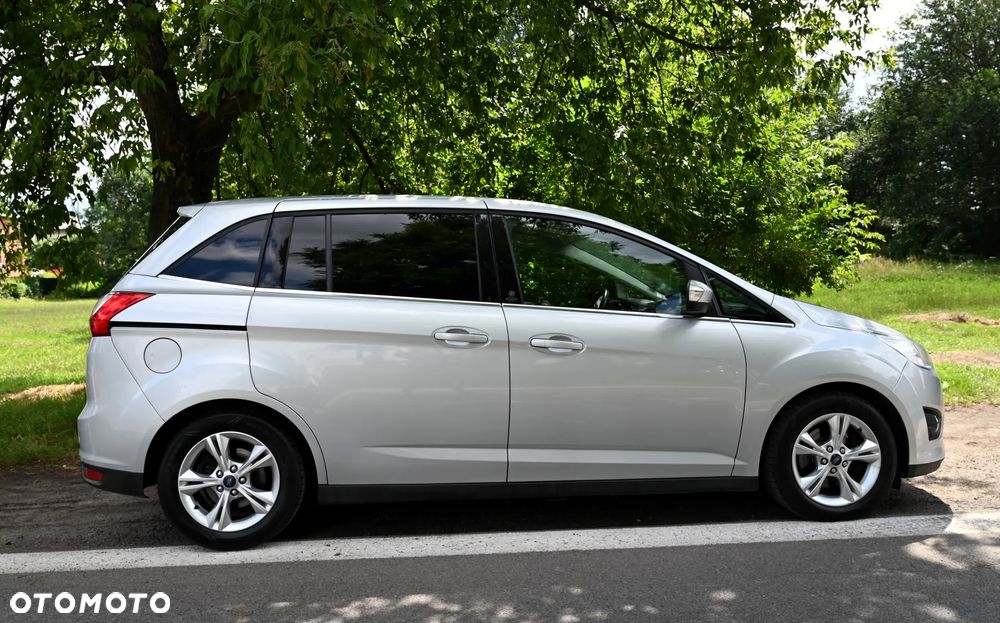 Ford Grand C-MAX - 3