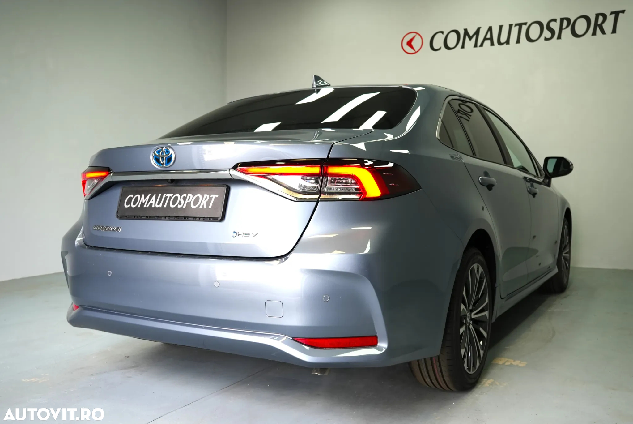 Toyota Corolla 1.8 HSD Dynamic - 6