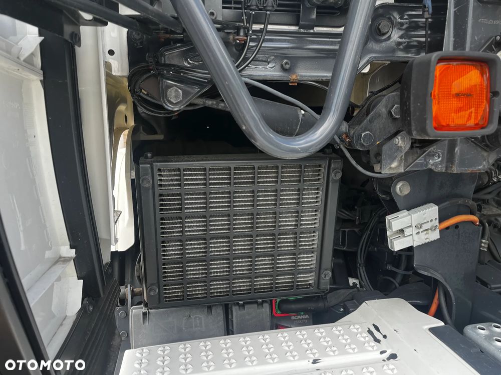Scania R450 SPROWADZONA Z FRANCJI PO KONTRAKCIE SERWISOWYM DWA ZBIORNIKI PALIWA - 6