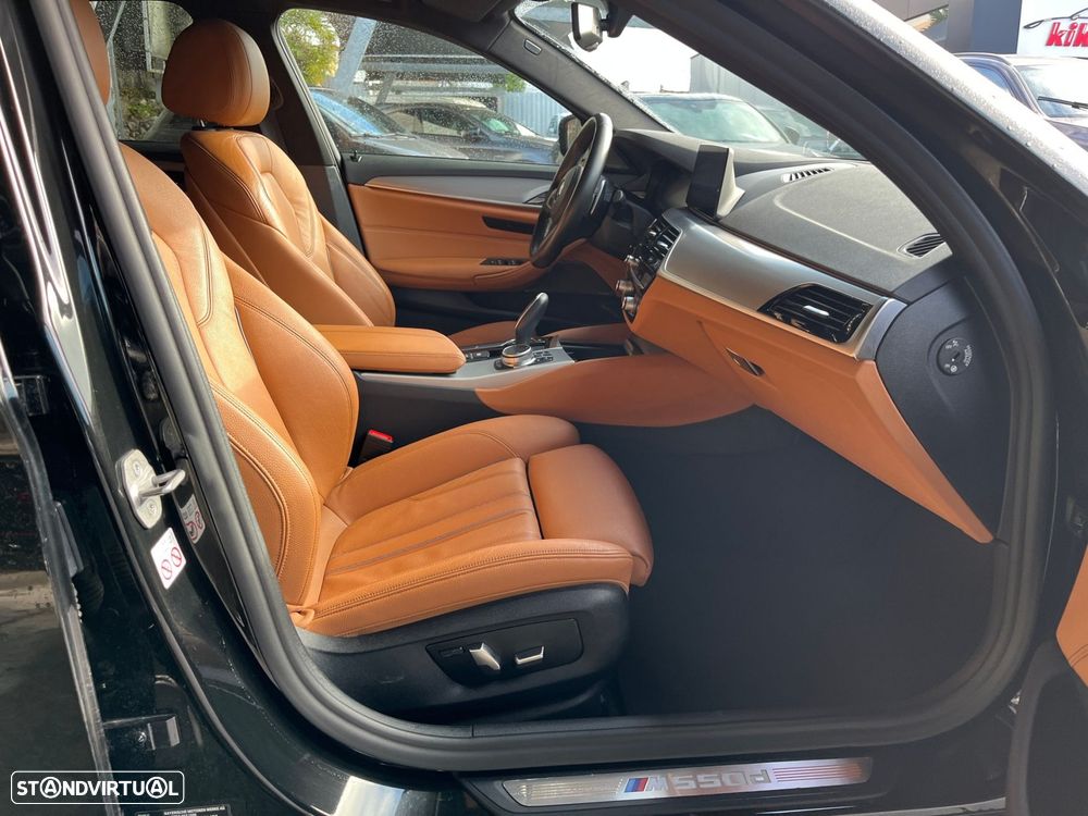 BMW M550d xDrive Auto - 13