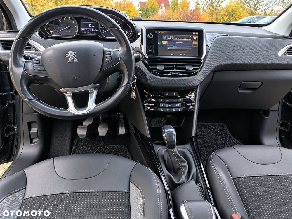 Peugeot 2008 2015 photo 4