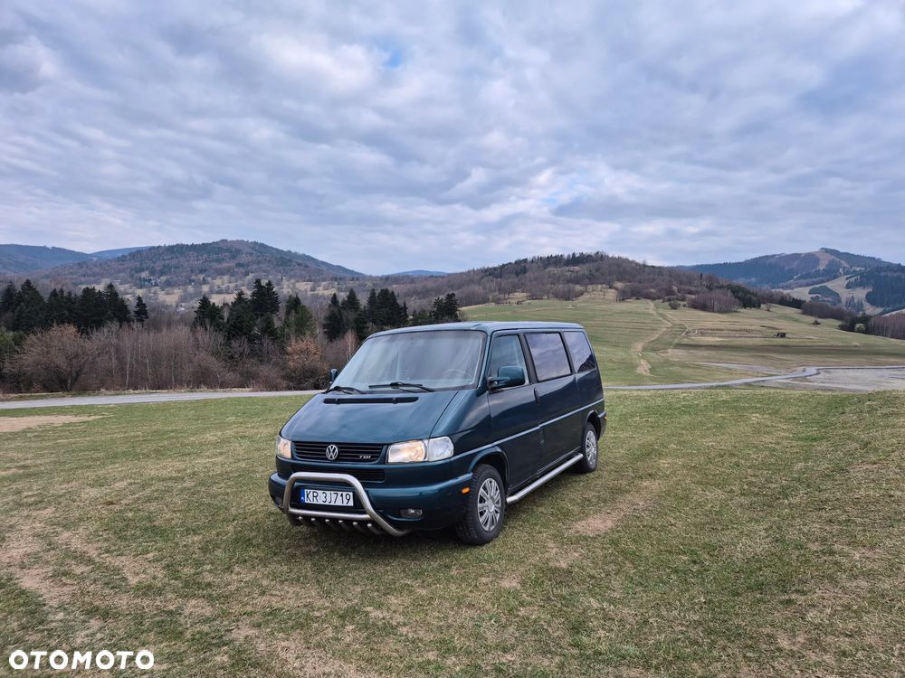 Volkswagen Multivan - 2