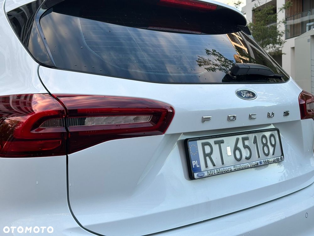 Ford Focus 1.0 EcoBoost Titanium Style - 4