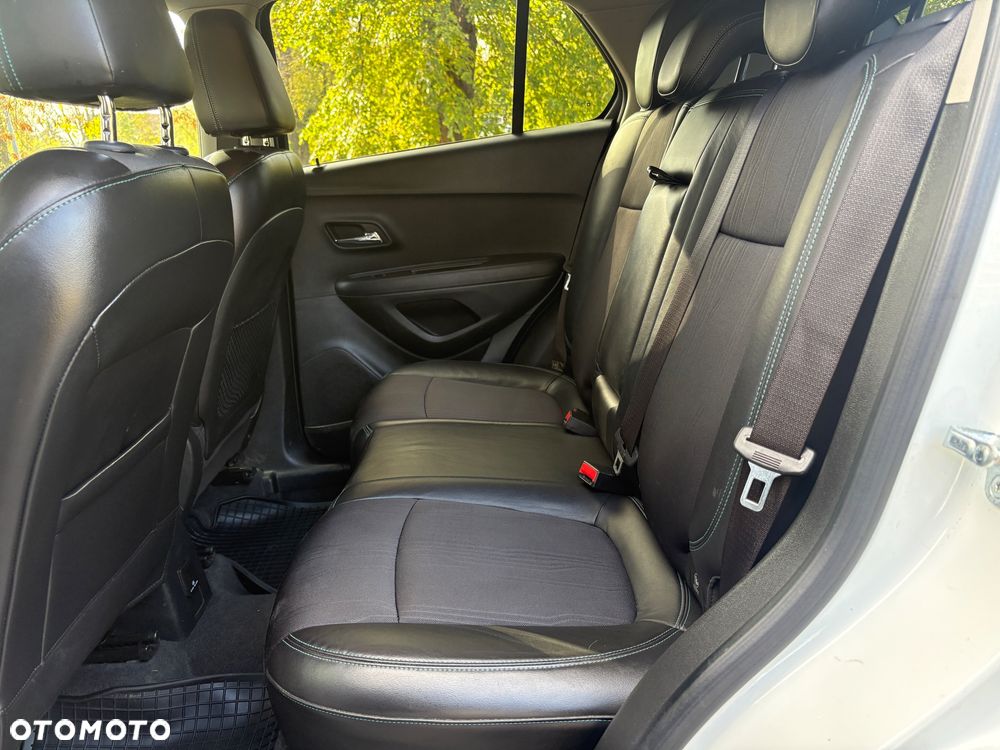 Chevrolet Trax 1.4T AWD LT - 23