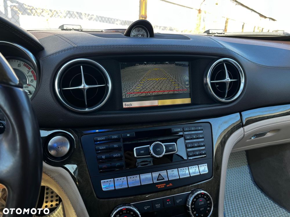 Mercedes-Benz SL - 27
