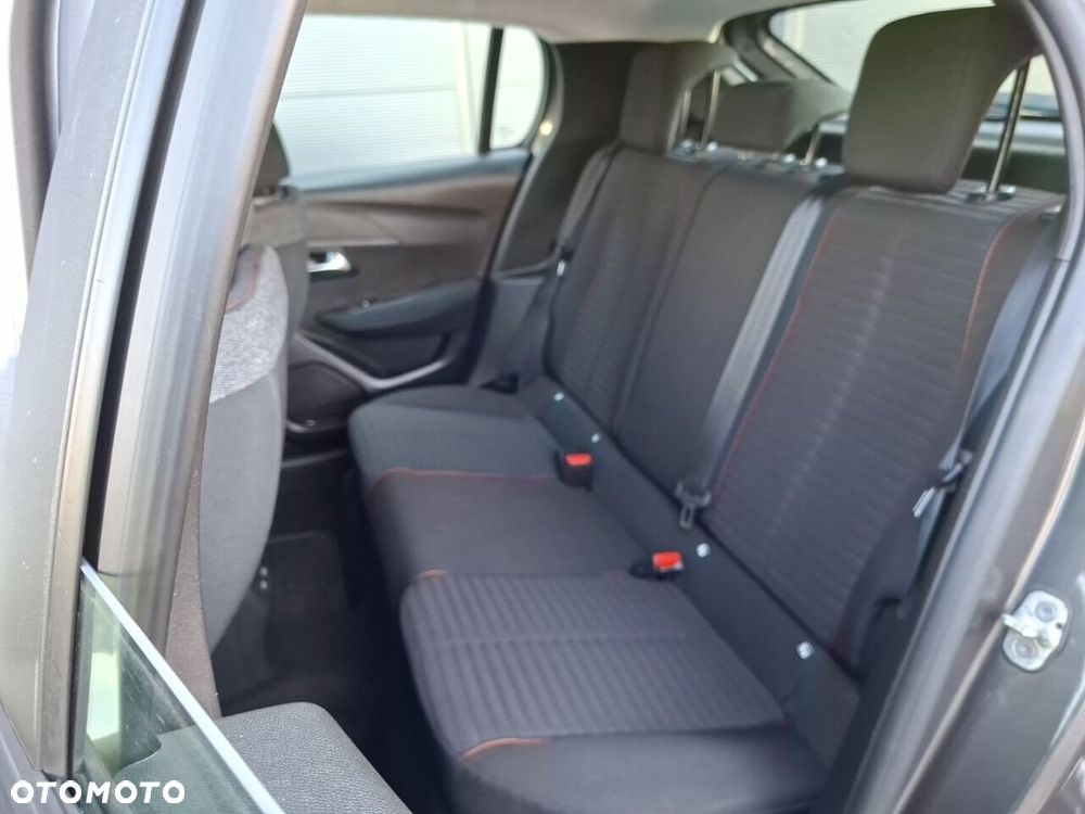 Peugeot 208 1.2 PureTech Active Pack S&S EAT8 - 11