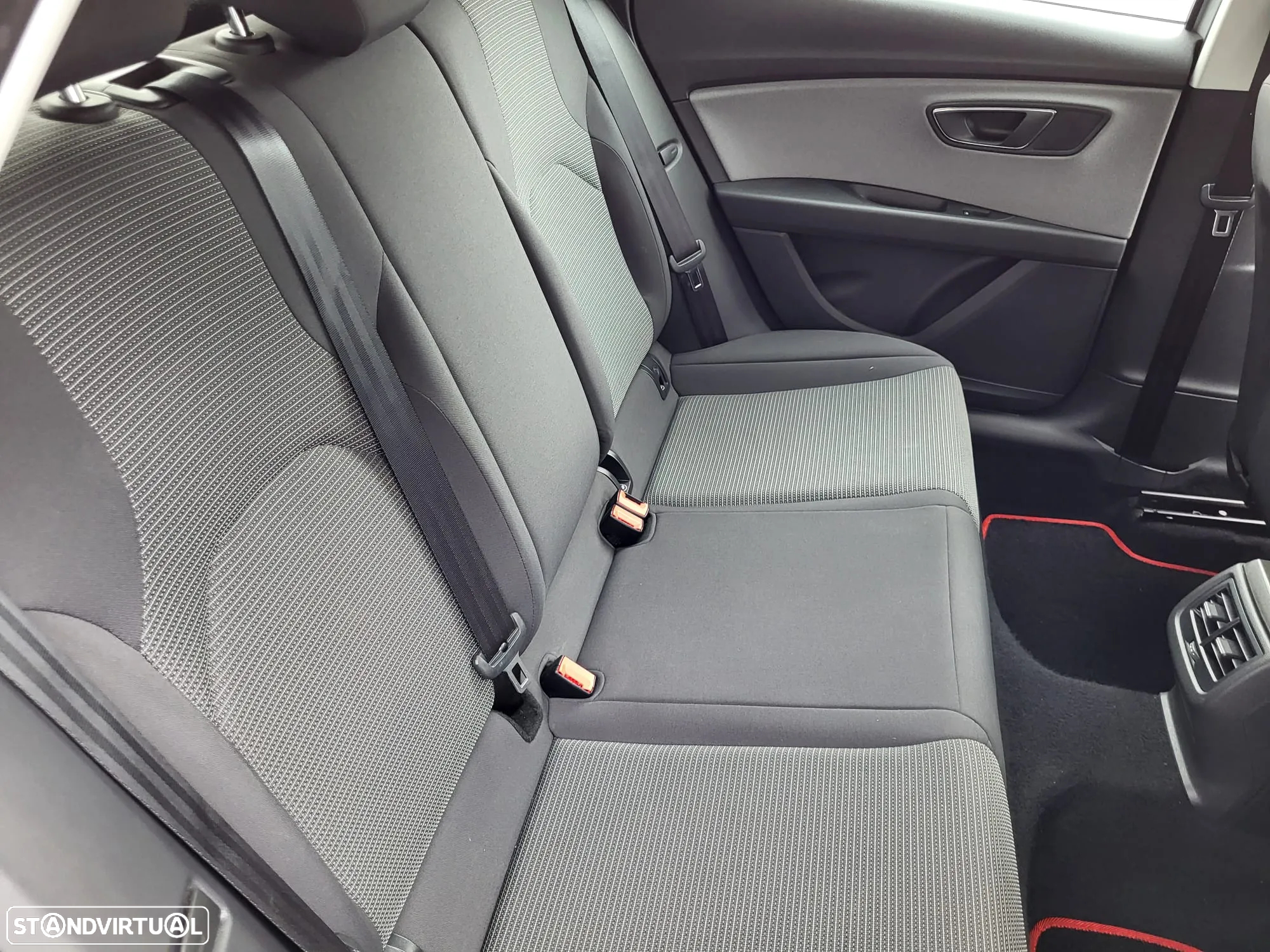 SEAT Leon 1.2 TSI S&S Style - 35