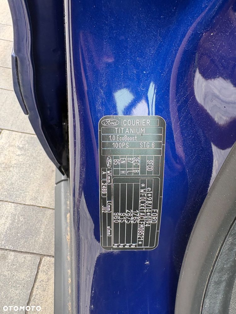 Ford Tourneo Connect 1.0 EcoBoost Start-Stop Titanium - 23